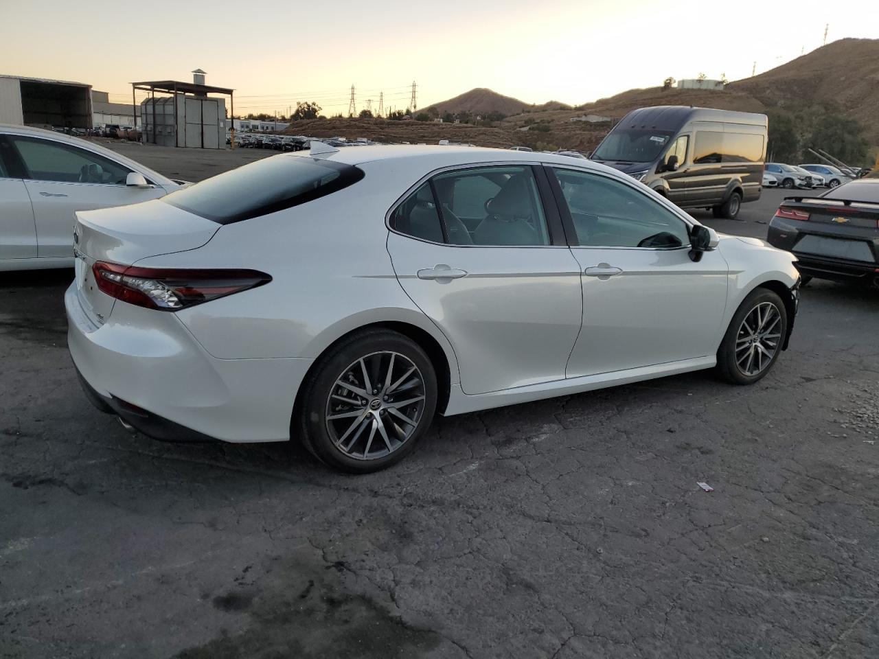 2022 TOYOTA CAMRY XLE VIN:4T1F11BK2NU063270