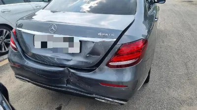 2018 Mercedes-Benz E 300 VIN: