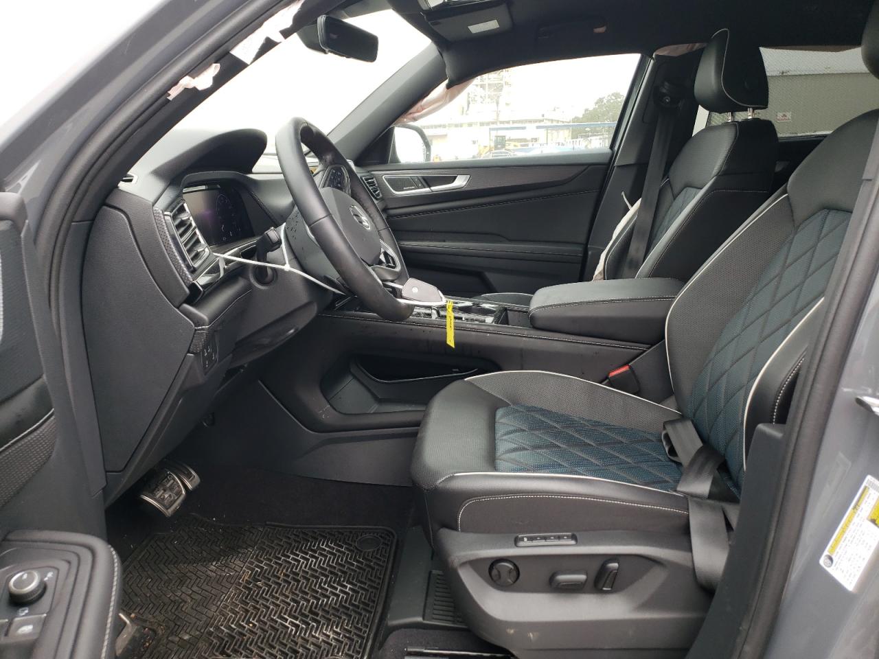 2024 VOLKSWAGEN ATLAS CROSS SPORT SEL PREMIUM R-LINE VIN:1V2FE2CA6RC241826