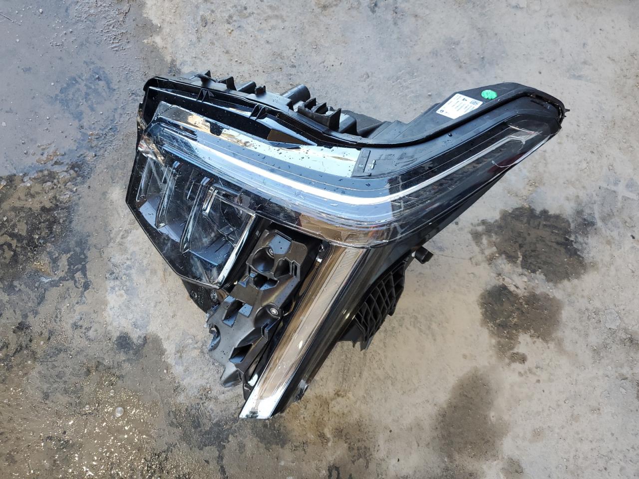 2024 CADILLAC XT4 PREMIUM LUXURY VIN:1GYFZCR43RF241465