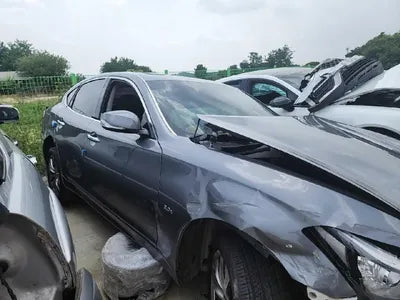 2015 Infiniti Q70 VIN: