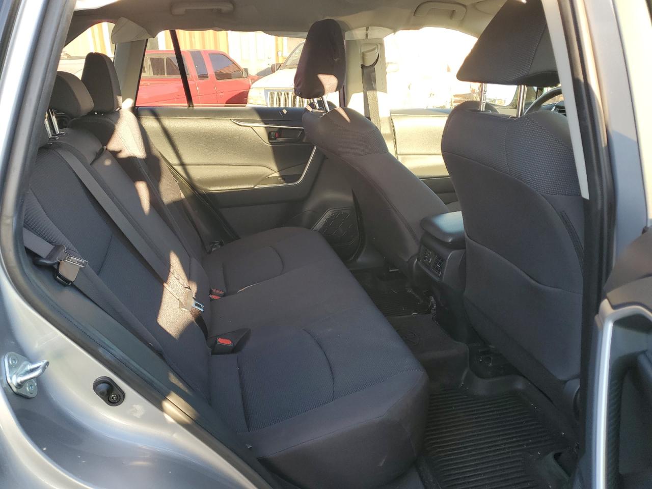 2022 TOYOTA RAV4 LE VIN:JTMK1RFV4ND086197