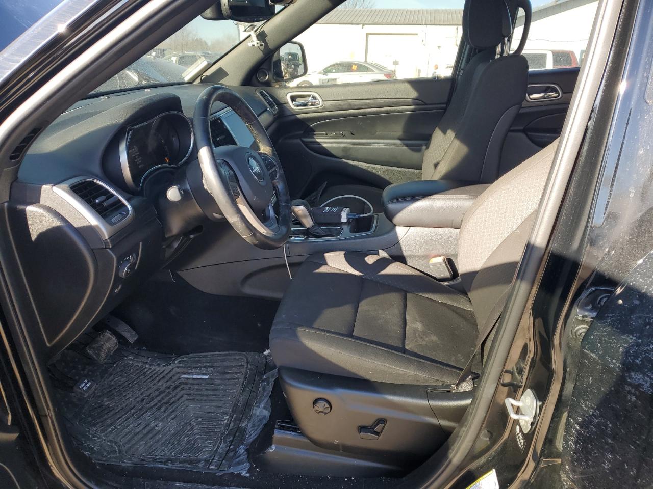 2022 JEEP GRAND CHEROKEE LAREDO E VIN:1C4RJFAG4NC176073