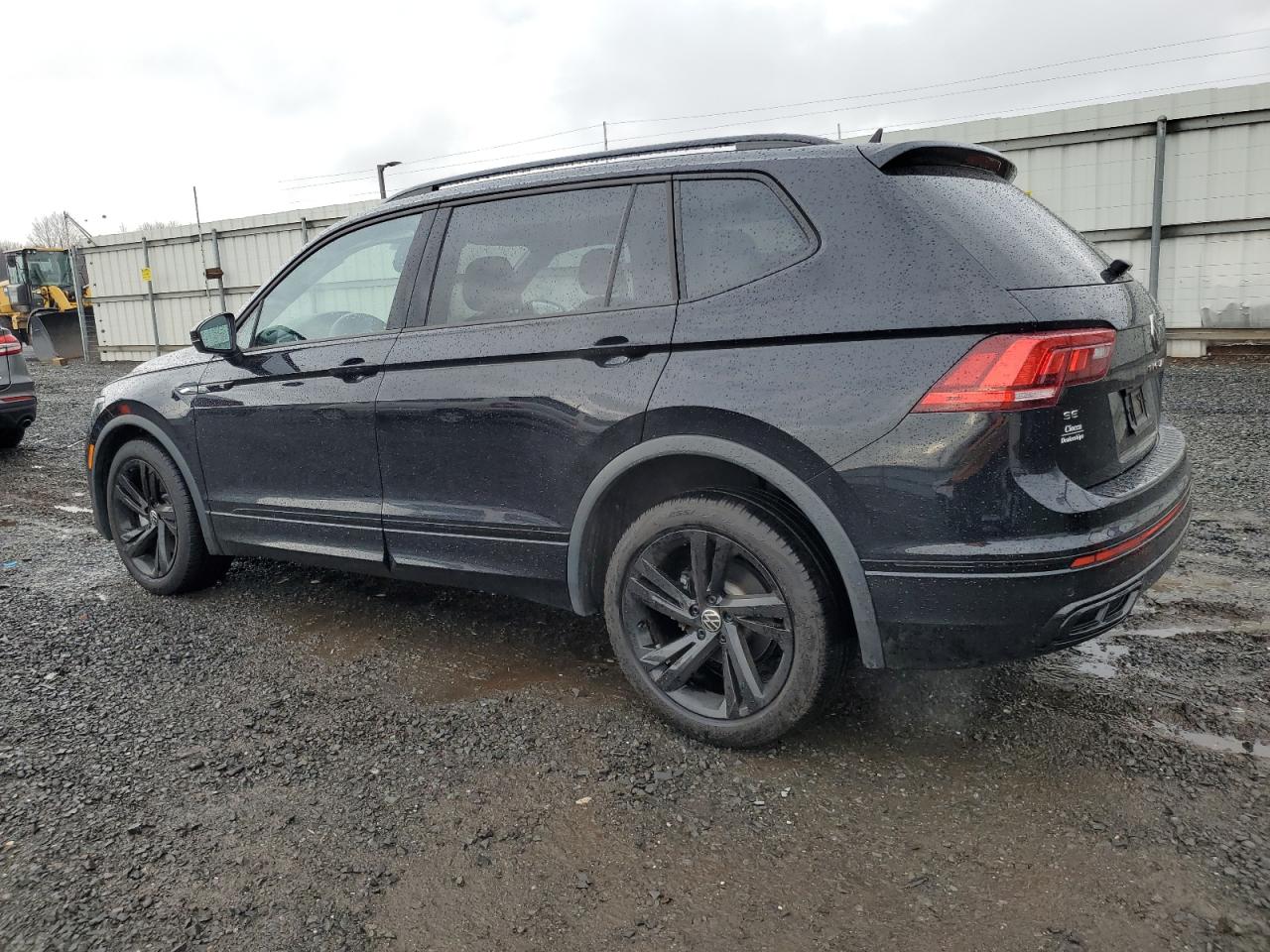 2023 VOLKSWAGEN TIGUAN SE R-LINE BLACK VIN:3VV8B7AX7PM027416