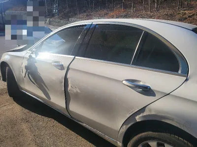 2019 Mercedes-Benz E 220 WDDZF0FB8KA533585 VIN:WDDZF0FB8KA533585