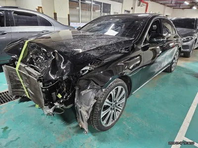 2018 Mercedes-Benz E 400 VIN: