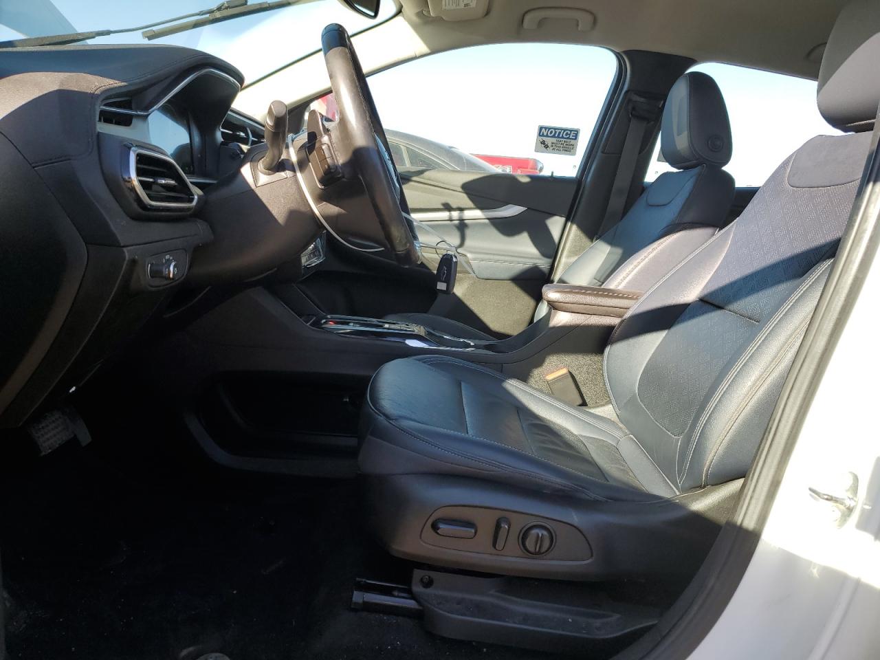 2023 CHEVROLET BOLT EUV LT VIN:1G1FY6S04P4103792