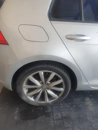 2015 Volkswagen Golf WVWZZZAUZFW154129 VIN:WVWZZZAUZFW154129