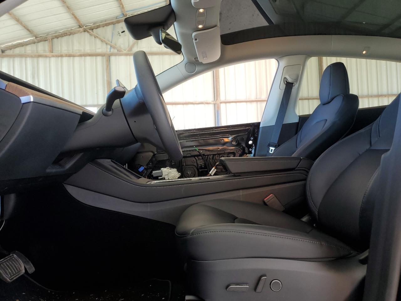 2024 TESLA MODEL Y  VIN:7SAYGDEE3RF983588