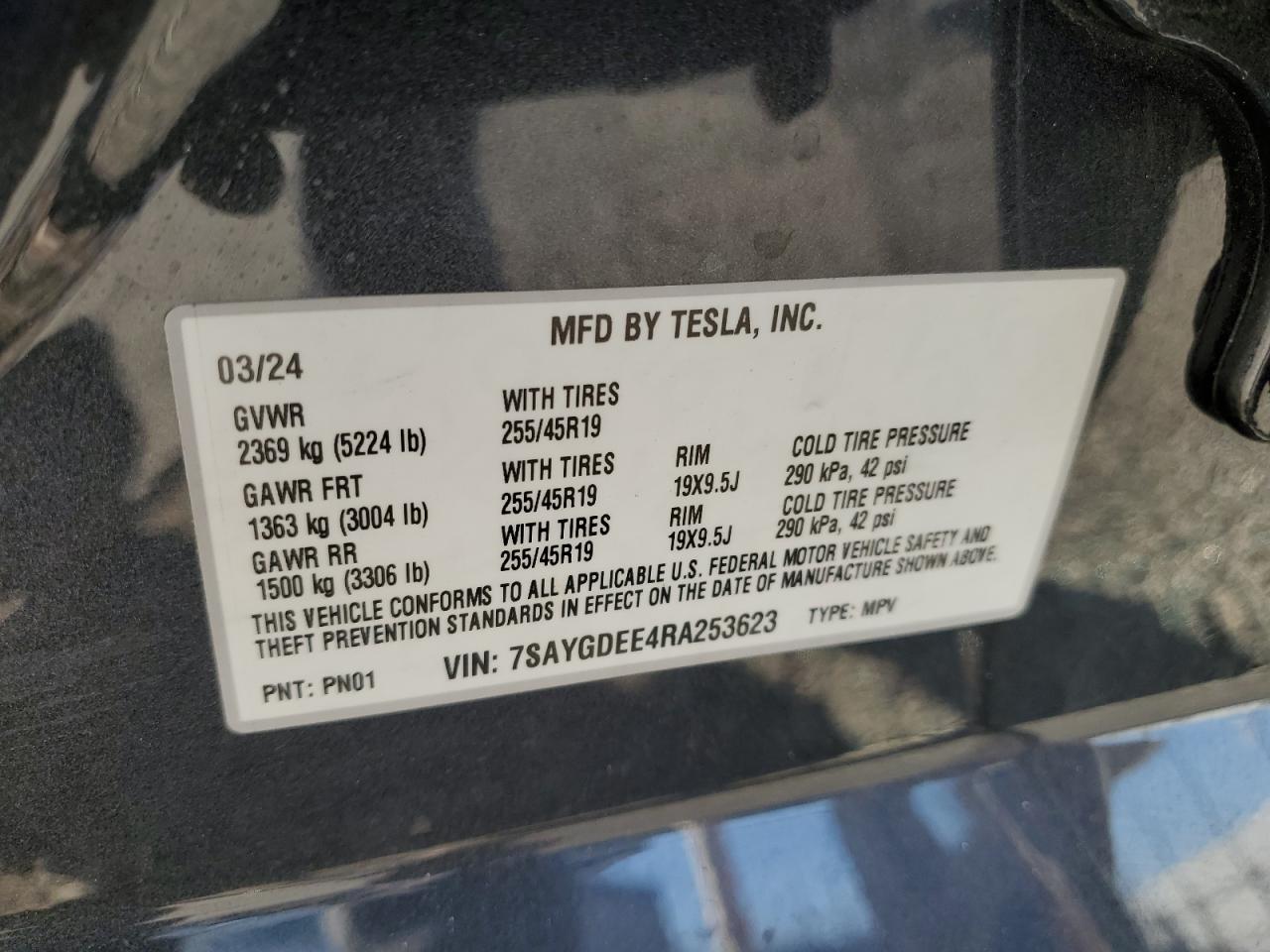 2024 TESLA MODEL Y  VIN:7SAYGDEE4RA253623