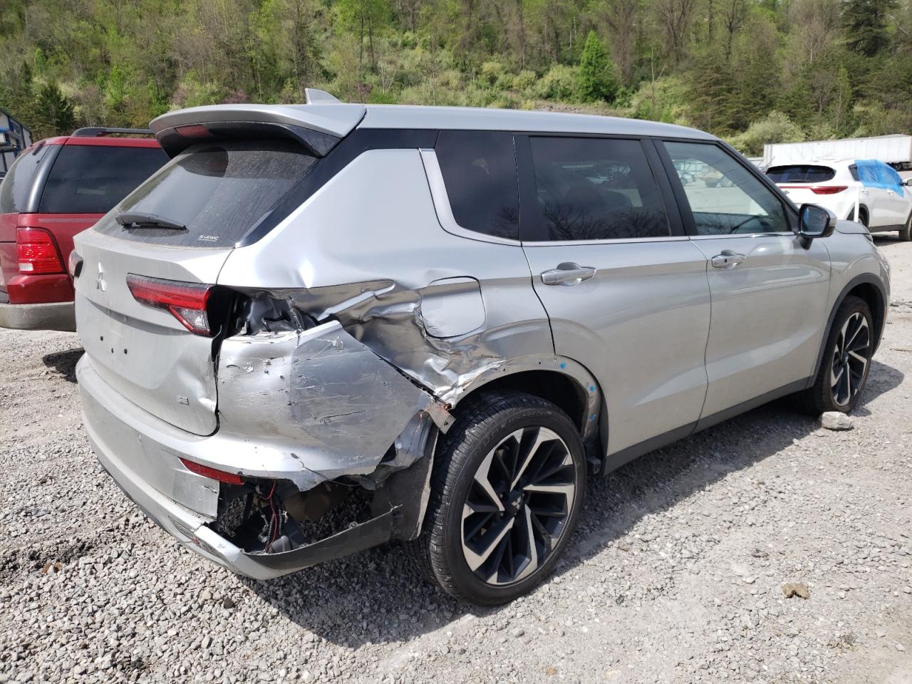 2022 MITSUBISHI OUTLANDER SE VIN:JA4J4UA82NZ072691