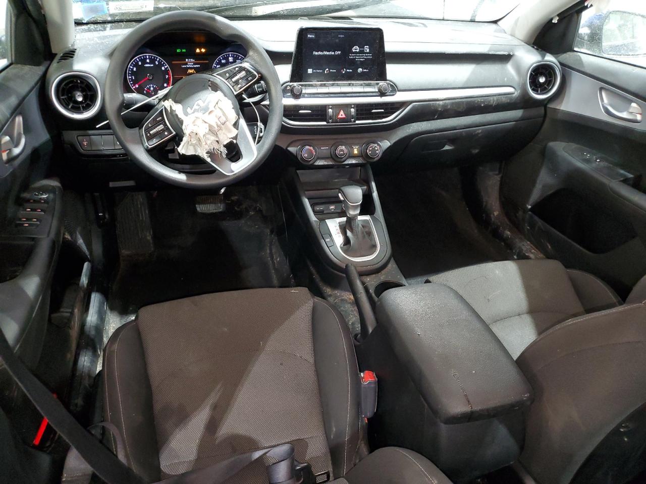 2023 KIA FORTE LX VIN:3KPF24AD8PE530621