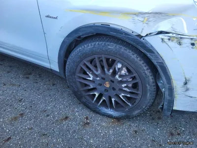 2015 Porsche Cayenne VIN: