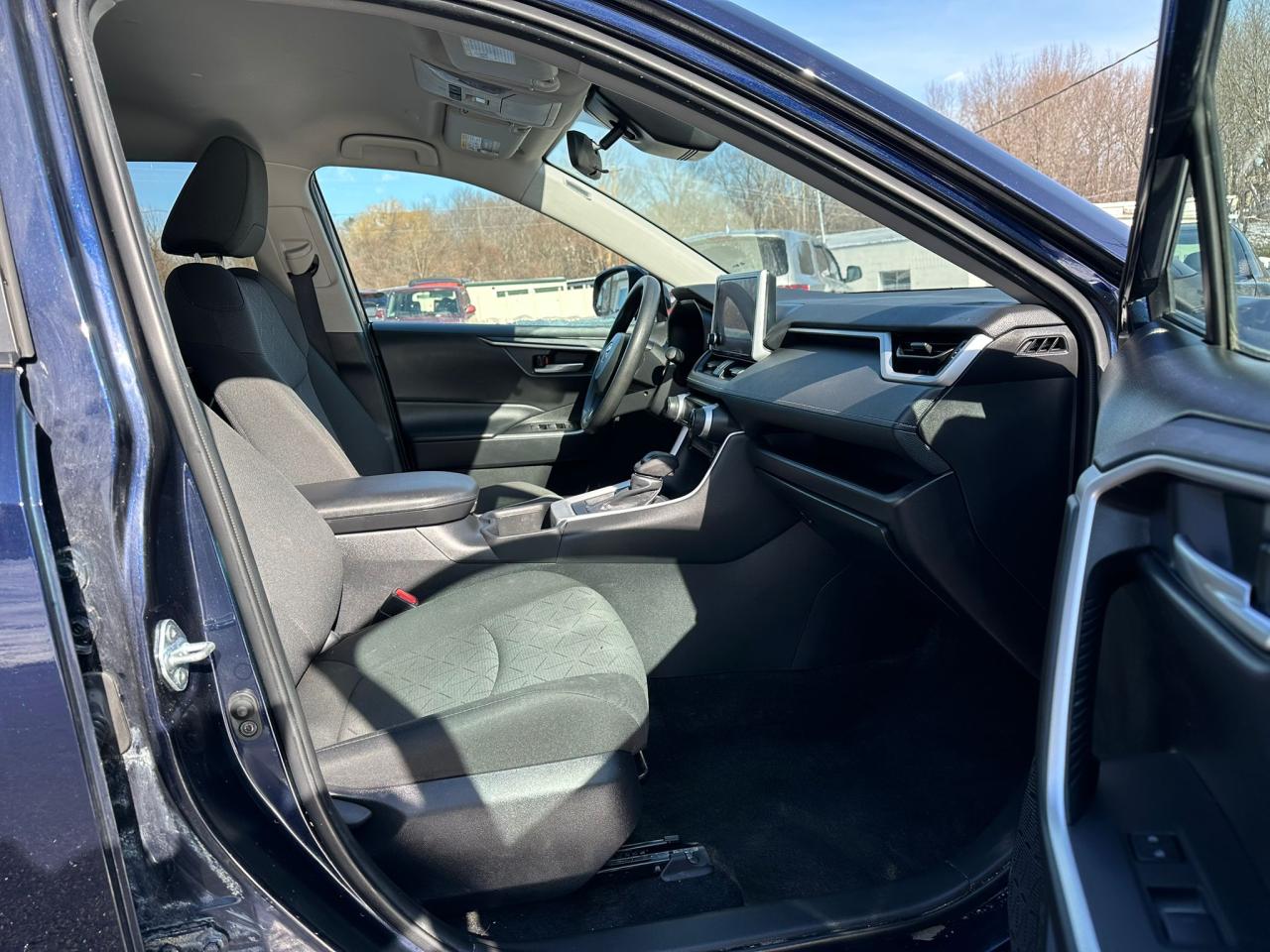 2024 TOYOTA RAV4 XLE VIN:2T3W1RFV1RW309760