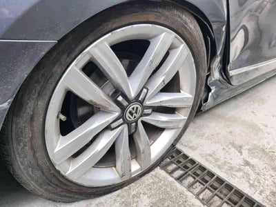 2018 Volkswagen Passat 1VWZZZA3ZJC037143 VIN:1VWZZZA3ZJC037143