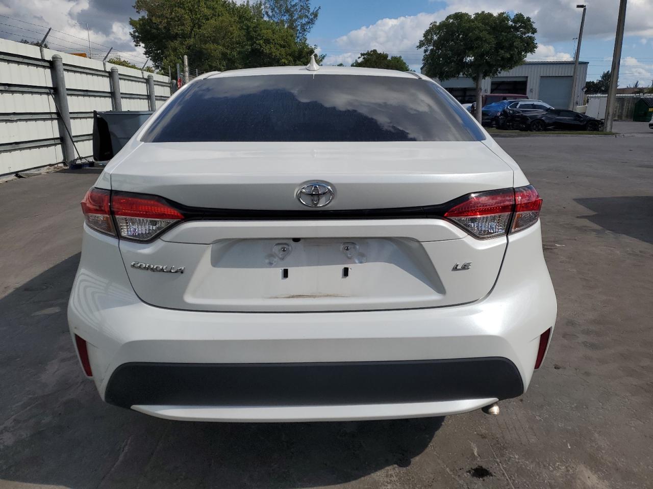 2022 TOYOTA COROLLA LE VIN:5YFEPMAE7NP310081