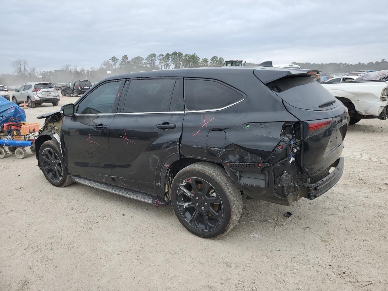 2024 TOYOTA HIGHLANDER LE VIN:5TDKDRAH5RS052255