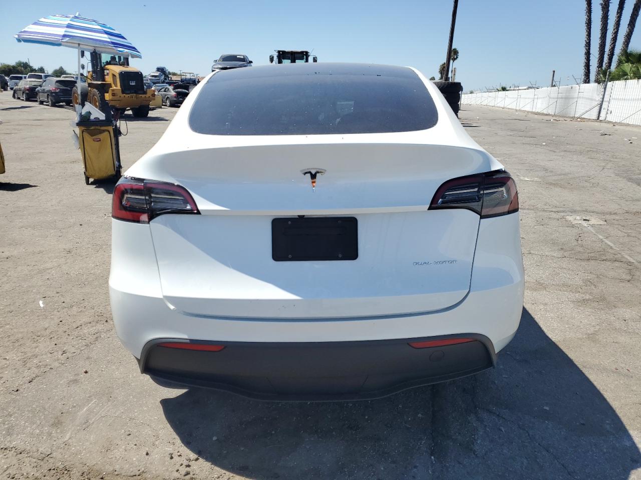 2023 TESLA MODEL Y  VIN:7SAYGDEE2PA108383