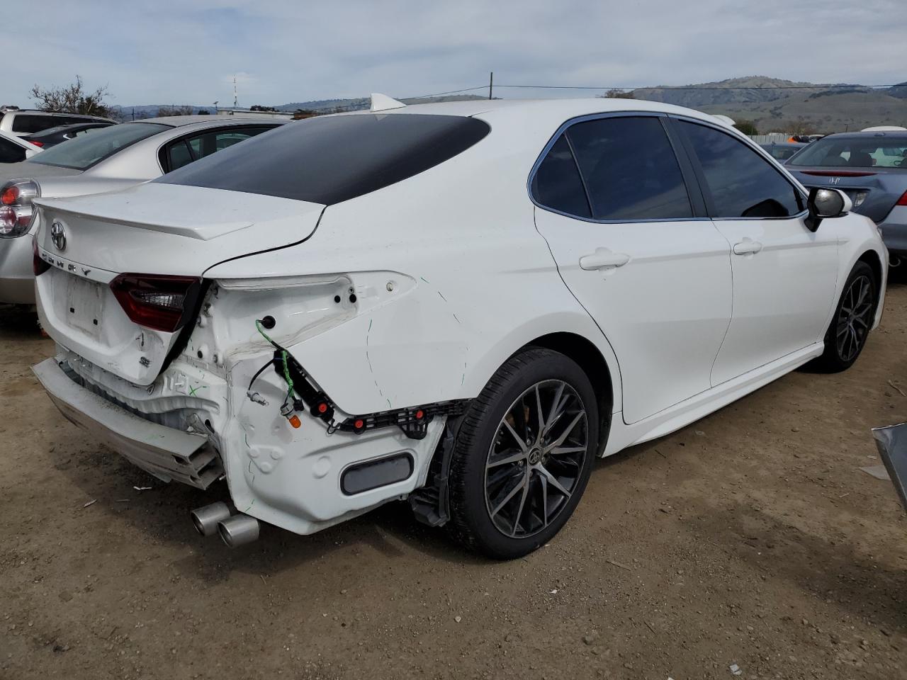 2022 TOYOTA CAMRY SE VIN:4T1G11AK4NU618497