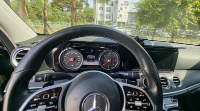 2018 Mercedes-Benz E 220 VIN: