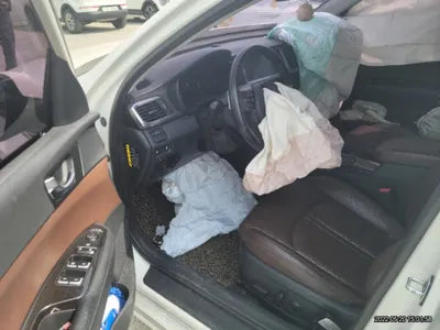 2016 Kia K5 KNAGU415GGA076830 VIN:KNAGU415GGA076830