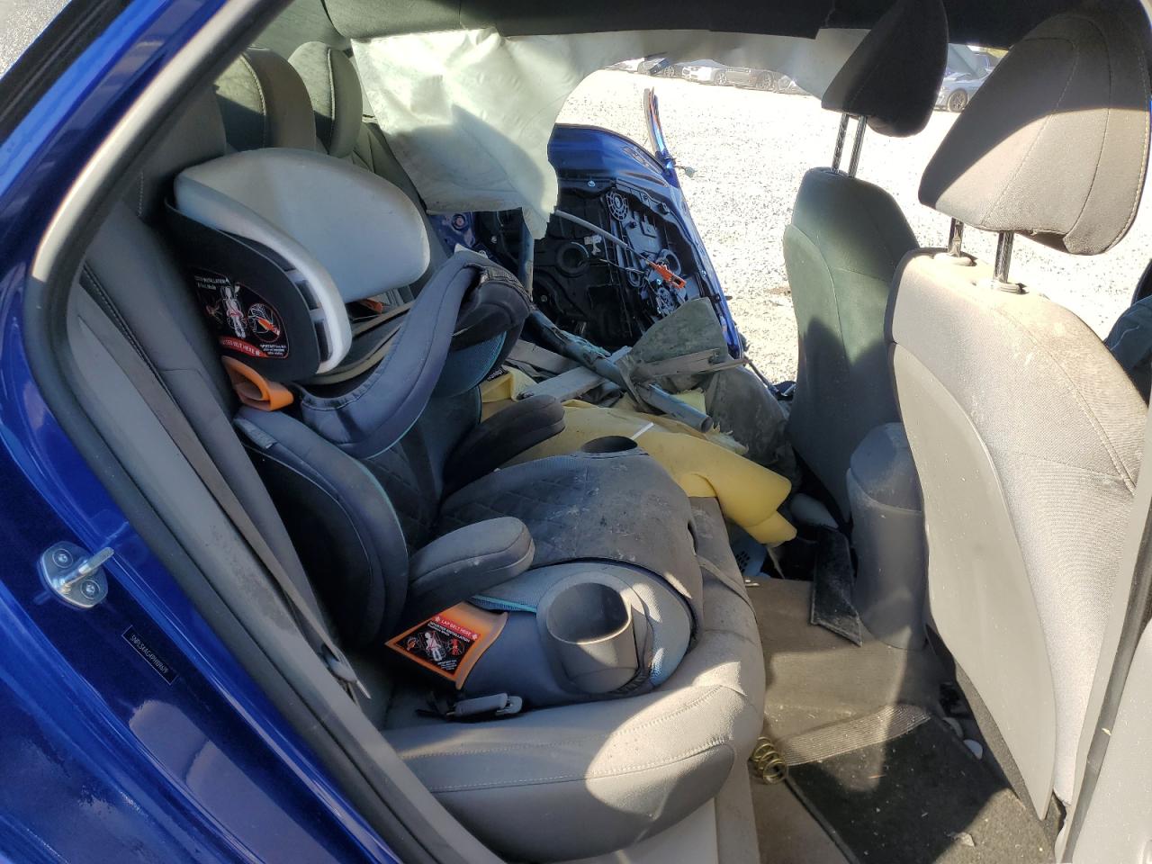 2023 HYUNDAI ELANTRA SEL VIN:5NPLS4AG4PH109679