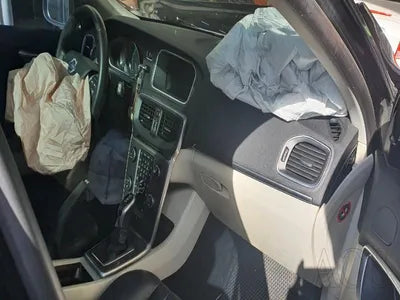 2015 Volvo V40 YV1MV79K0G2307561 VIN:YV1MV79K0G2307561