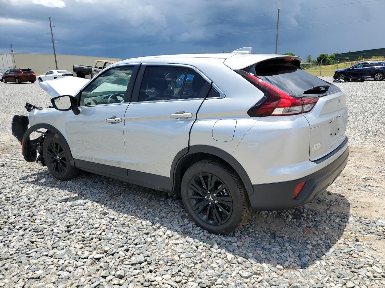 2024 MITSUBISHI ECLIPSE CROSS LE VIN:JA4ATVAA1RZ027923