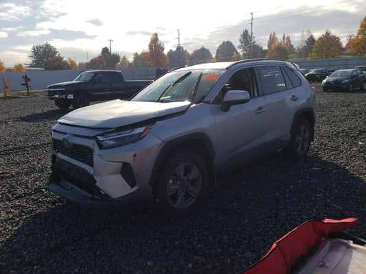 2023 TOYOTA RAV4 XLE VIN:JTMRWRFVXPJ056125