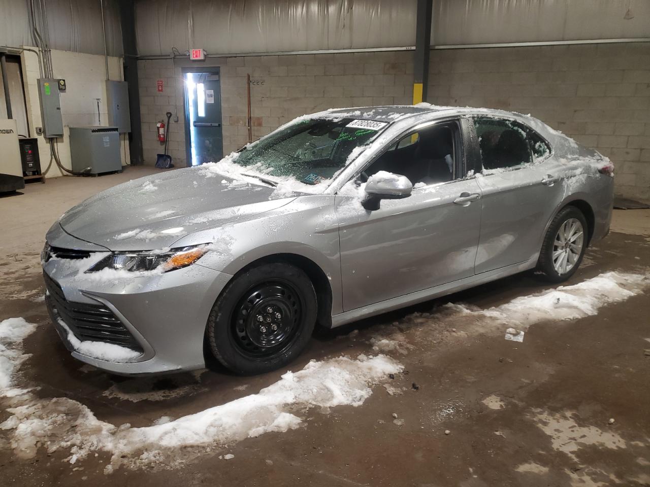 2022 TOYOTA CAMRY LE VIN:4T1C11AK2NU639945