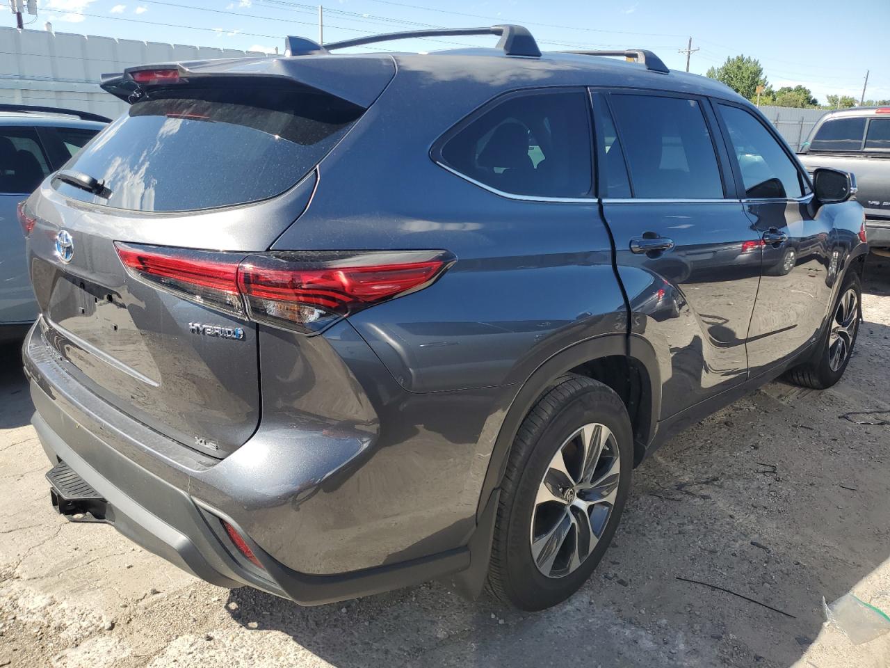 2023 TOYOTA HIGHLANDER HYBRID XLE VIN:5TDKBRCH8PS131676