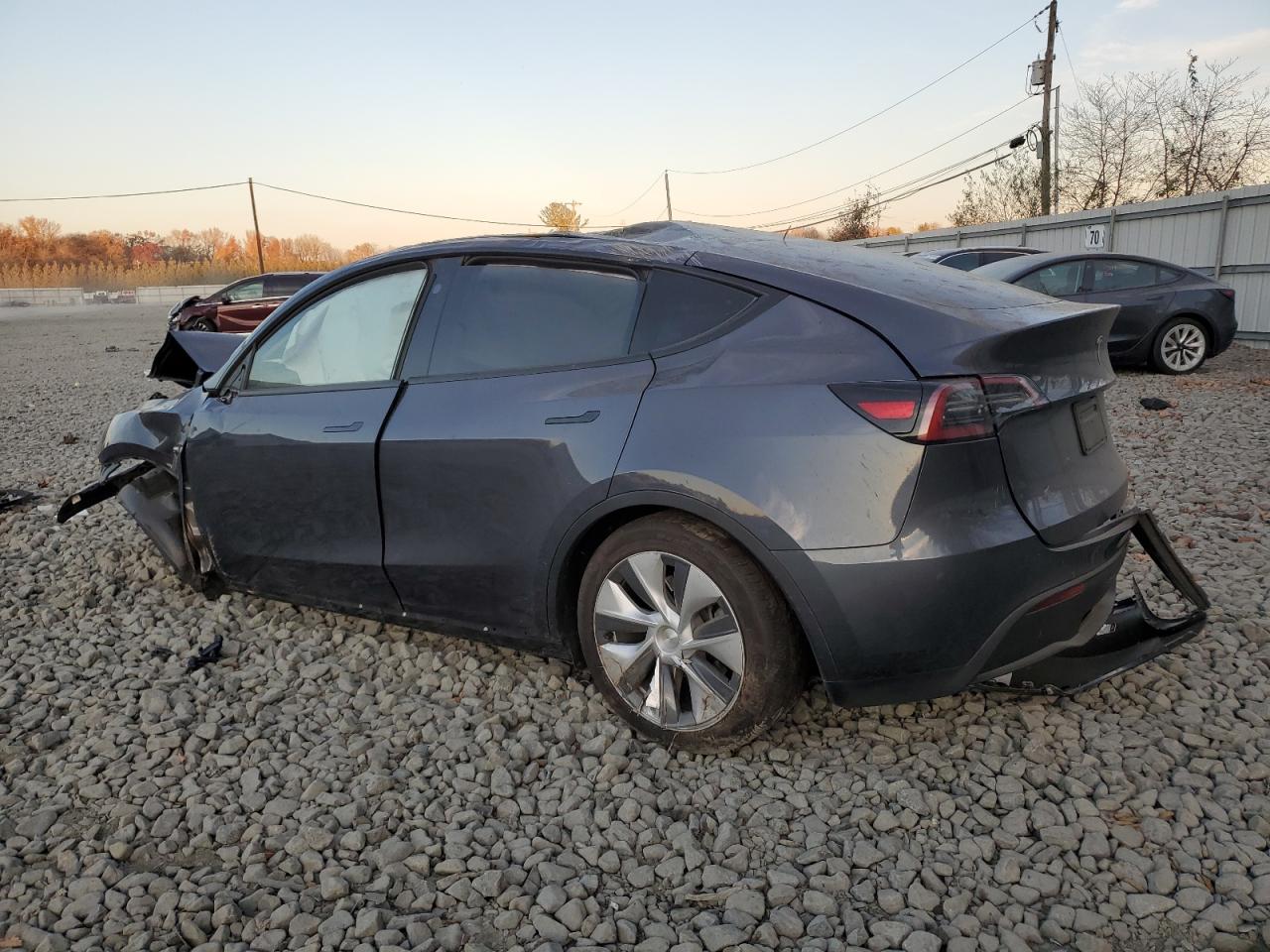 2023 TESLA MODEL Y  VIN:7SAYGDEE9PF886585