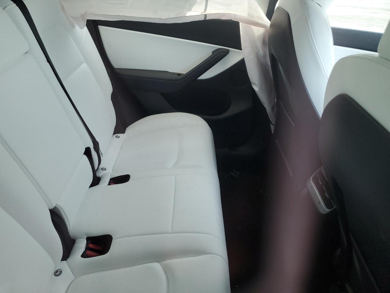 2022 TESLA MODEL Y  VIN:7SAYGDEF2NF366315