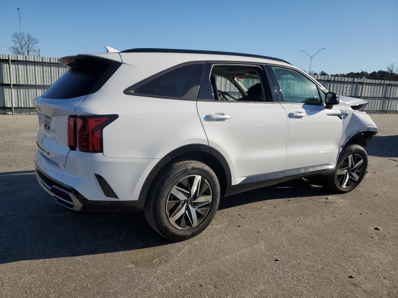 2023 KIA SORENTO S VIN:5XYRL4LC8PG171014