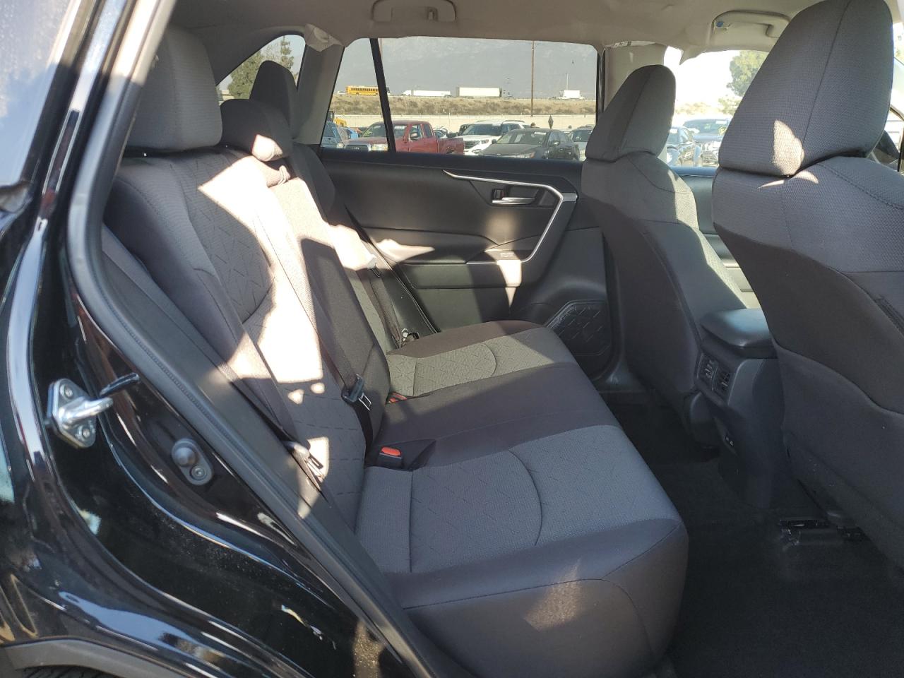 2023 TOYOTA RAV4 XLE VIN:2T3W1RFV9PC226561