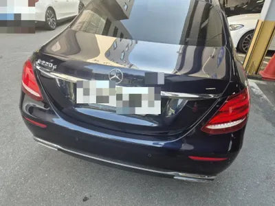 2019 Mercedes-Benz E 220 VIN: