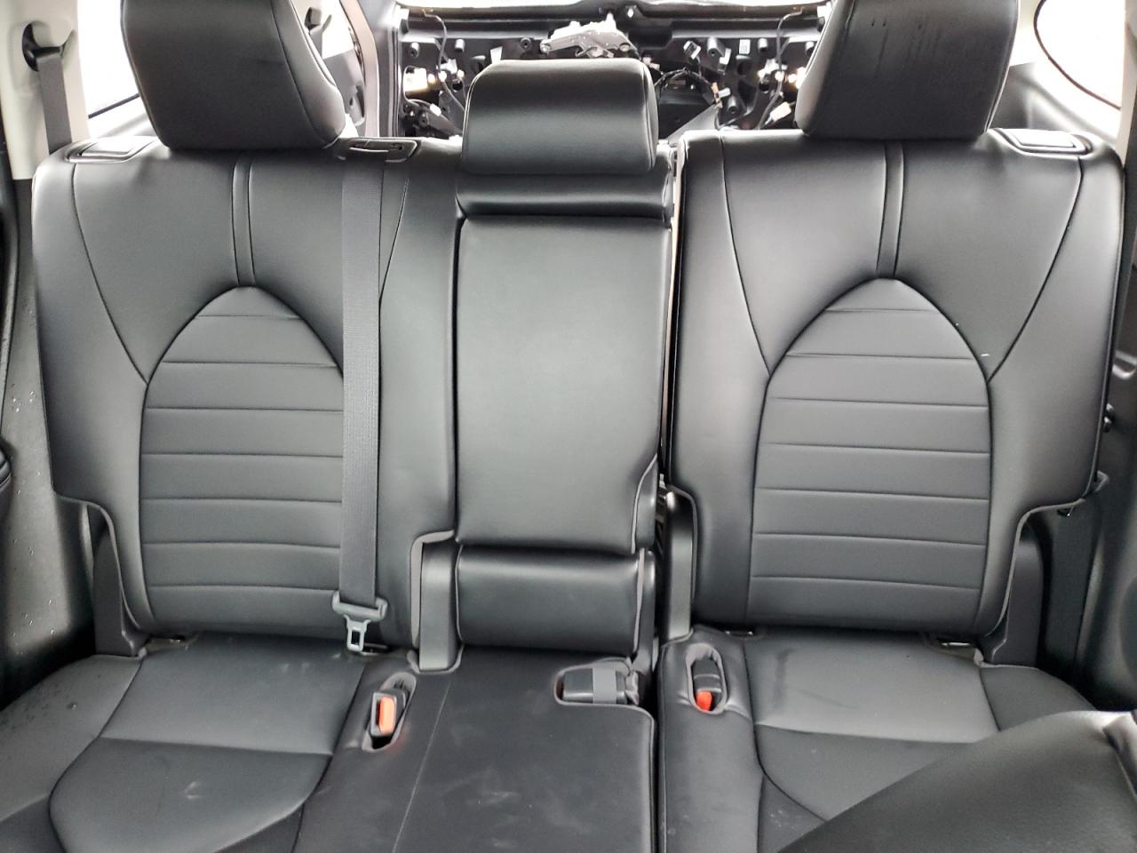 2022 TOYOTA HIGHLANDER XLE VIN:5TDGZRBH3NS582935