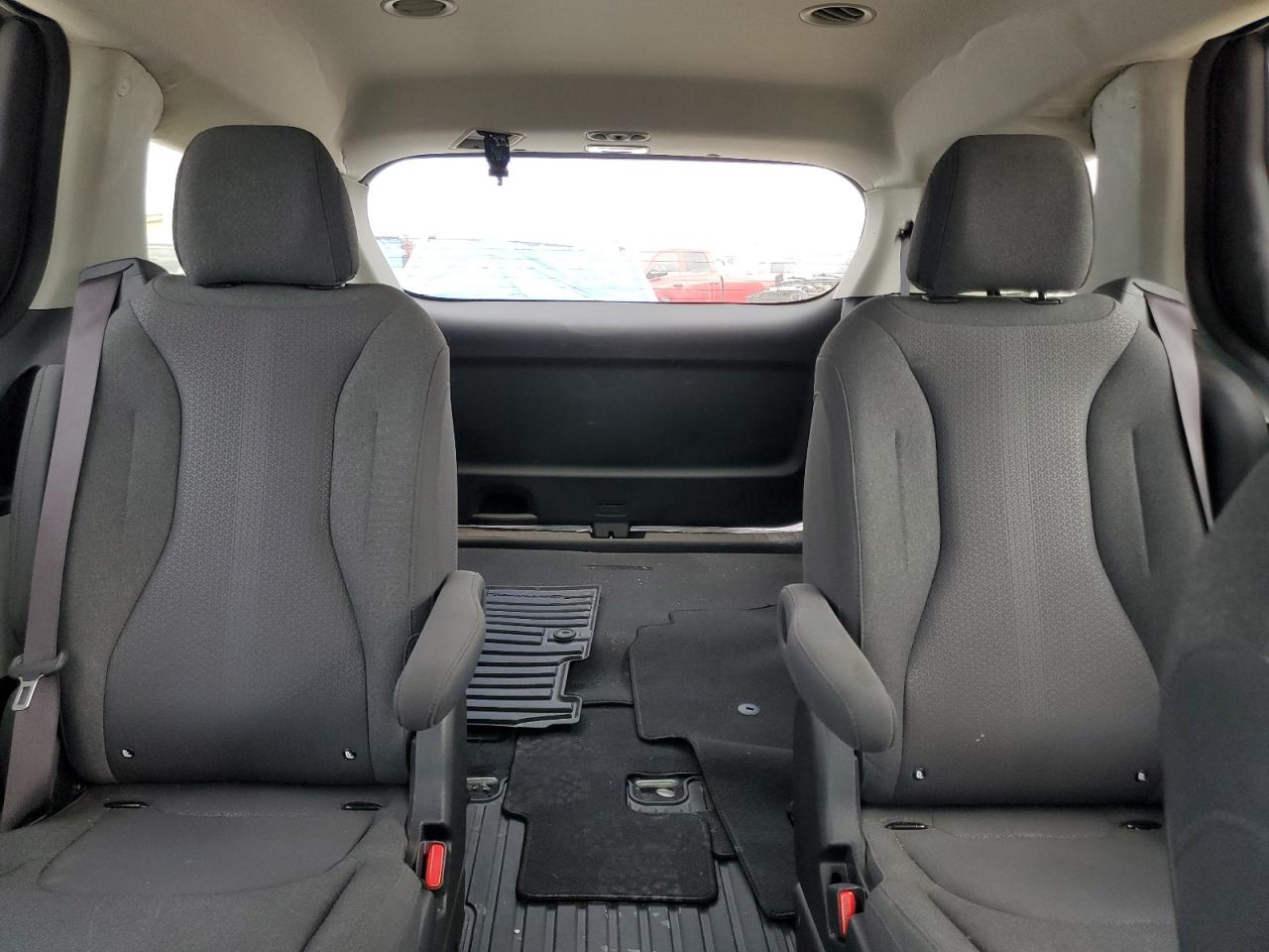 2022 KIA CARNIVAL LX VIN:KNDNB4H38N6158807