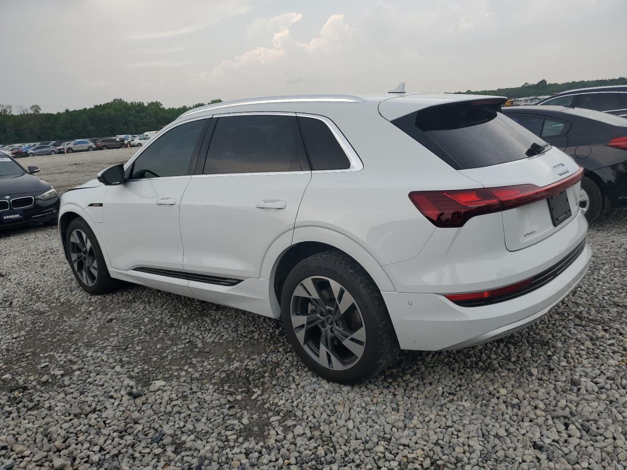 2022 AUDI E-TRON PREMIUM PLUS VIN:WA1LAAGE4NB034160