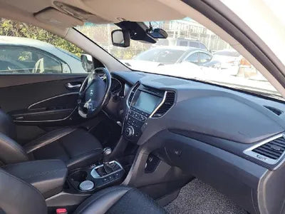 2017 Hyundai Santa FE VIN: