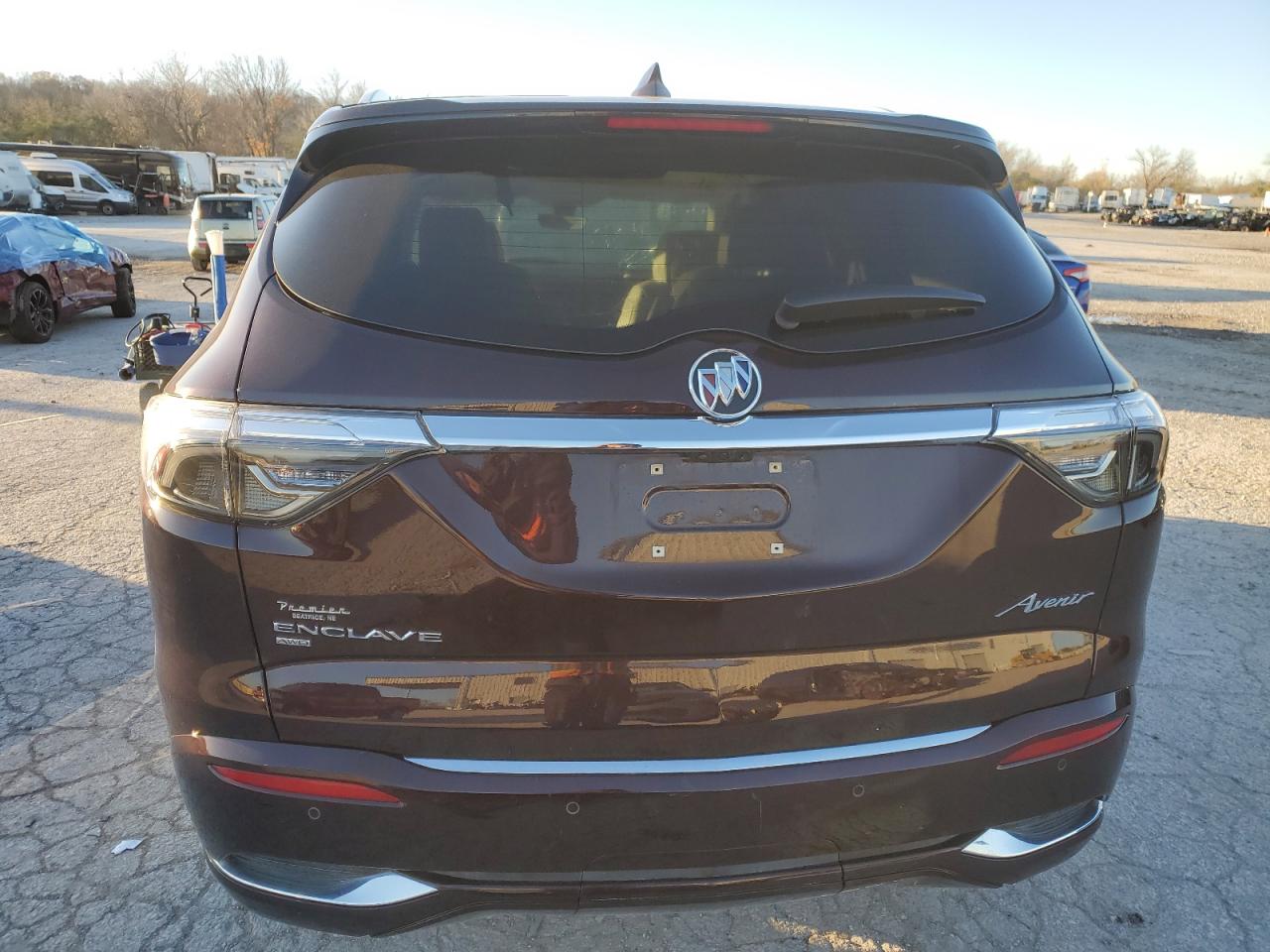 2024 BUICK ENCLAVE AVENIR VIN:5GAEVCKWXRJ100111
