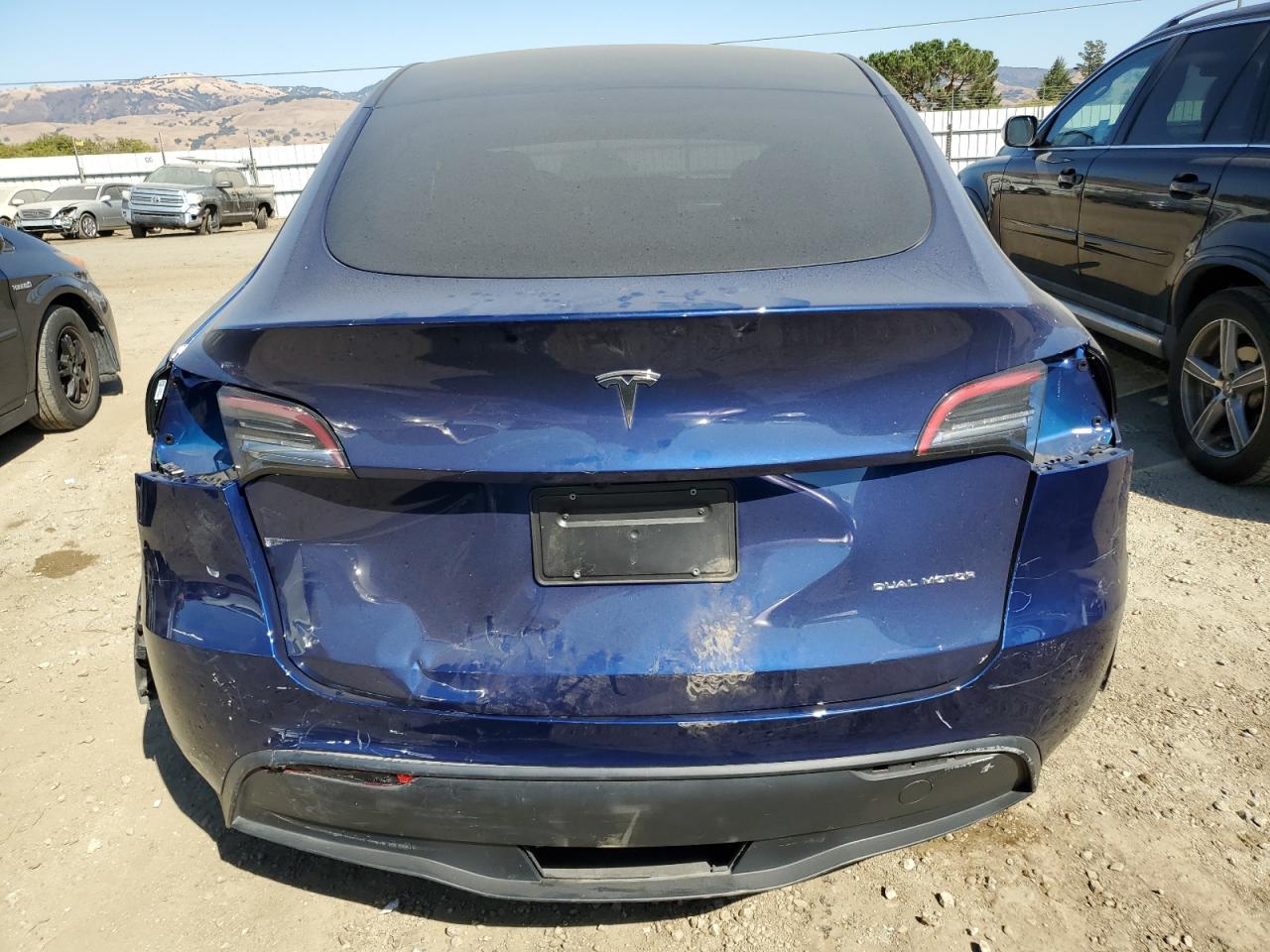 2023 TESLA MODEL Y  VIN:7SAYGAEE8PF870196