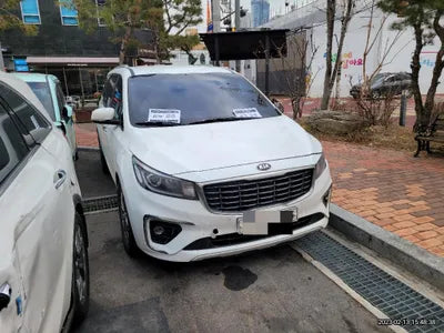 2018 Kia Carnival VIN: