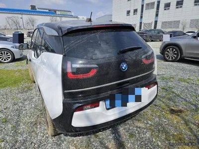 2021 BMW 120 VIN: