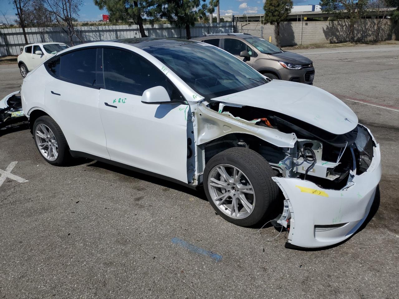 2023 TESLA MODEL Y  VIN:7SAYGDEE2PA041851