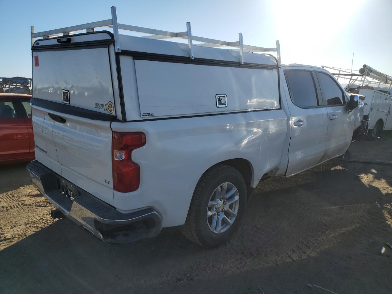 2022 CHEVROLET SILVERADO K1500 LT VIN:1GCUDDED0NZ638602