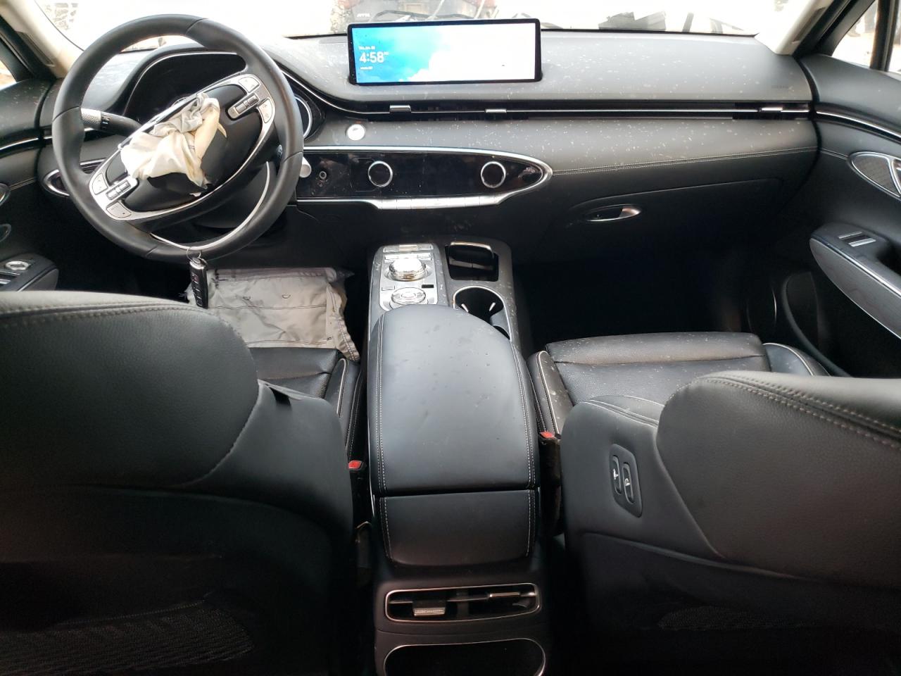 2022 GENESIS GV70 BASE VIN:KMUMADTB4NU061075