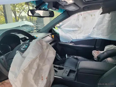 2016 Toyota Camry VIN: