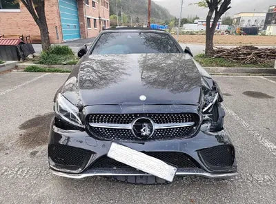 2017 Mercedes-Benz C 200 937KMWDDWK4CB4HF4 VIN:937KMWDDWK4CB4HF4