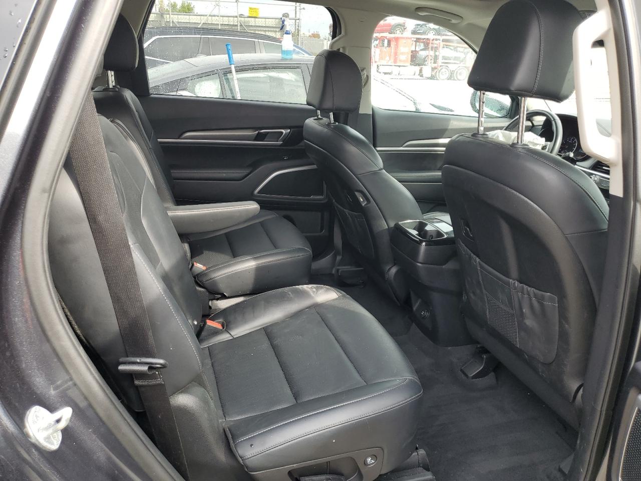 2022 KIA TELLURIDE S VIN:5XYP6DHC8NG206669